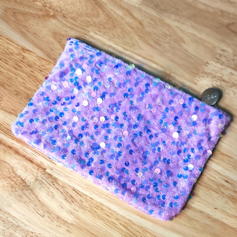 Ipsy Lavender Sequin Bag‎